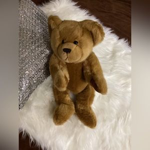 Teddy bear Toy’s R Us collectible
